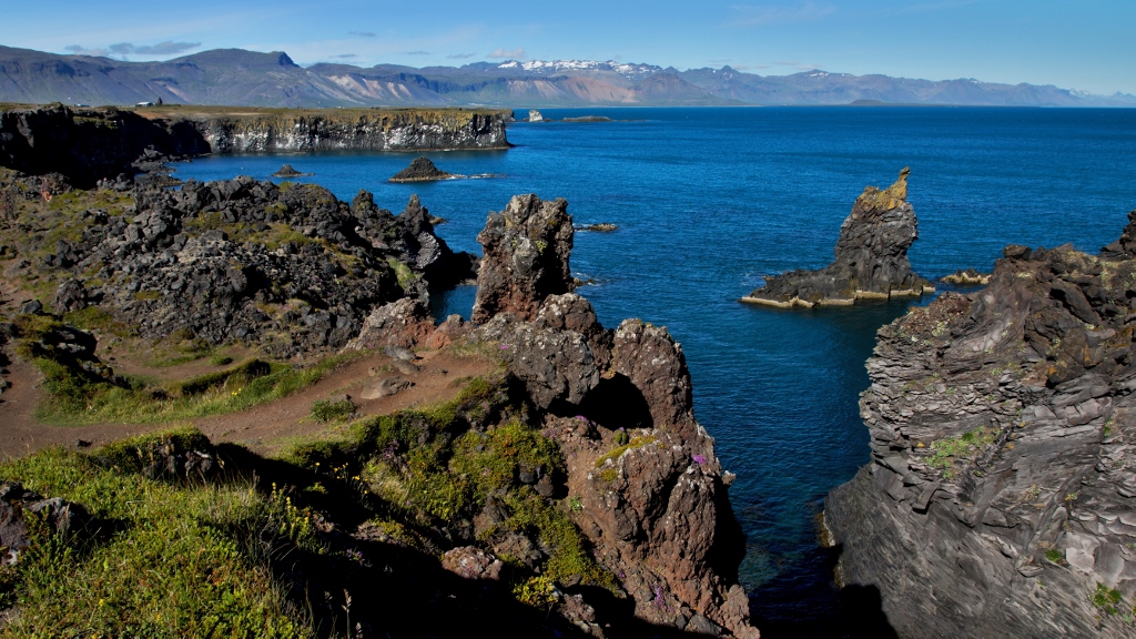 Snaefellsbaer - Arnarstapi